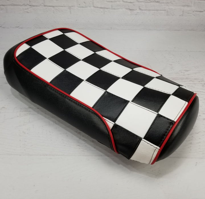 Maddog Gen IV Gen V Checkers Seat Cover Black and White